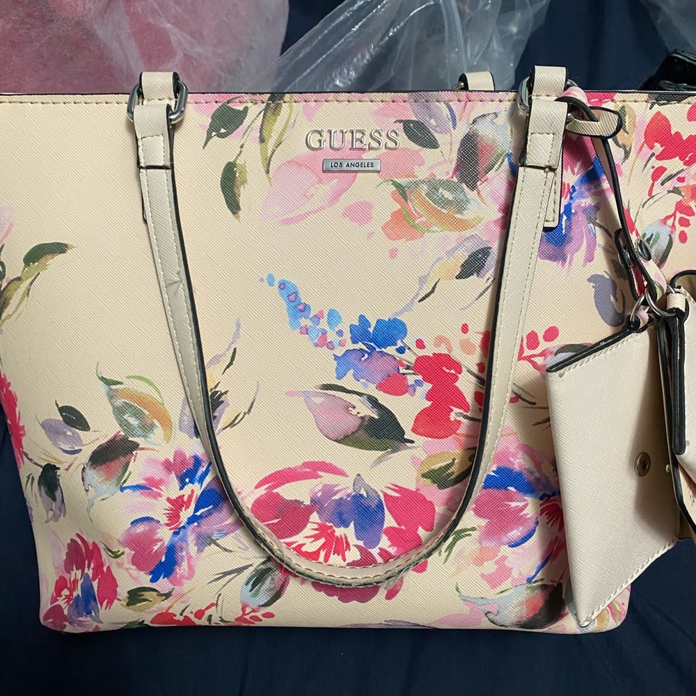 Guess Multicolor Floral Handbag